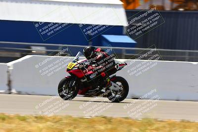 media/Apr-30-2023-CRA (Sun) [[020fcf5d43]]/Race 3-1000 Amateur Supersport/